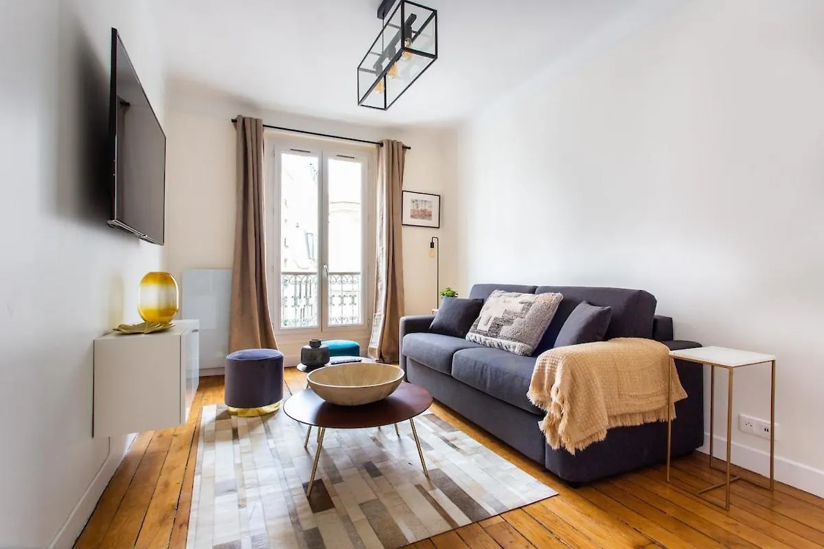 Montmartre Seveste Beautiful Apartment 2Br Parijs